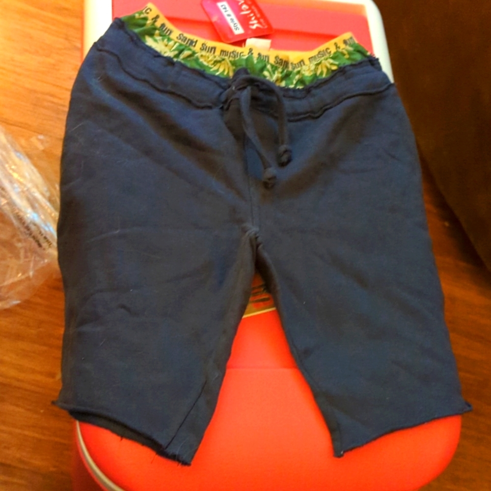 Shilav boys soft Surf shorts boutique new 5